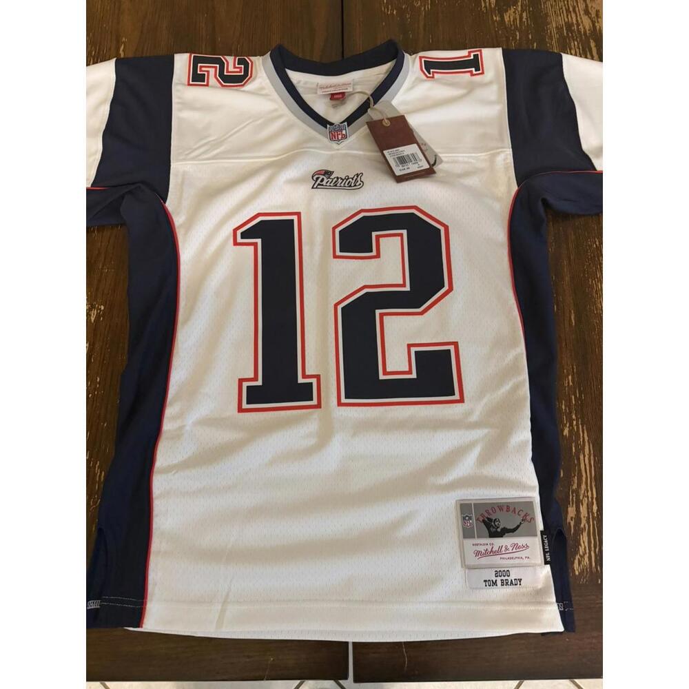 Mitchell & Ness Tom Brady New England Patriots 2000 Legacy Jersey Size M  NEW
